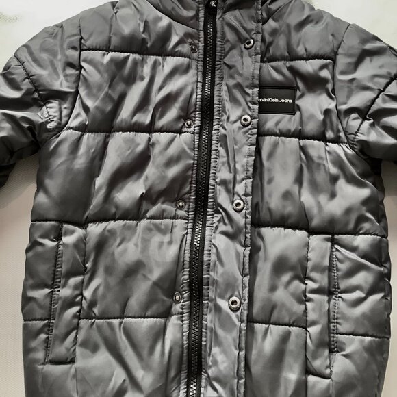 Calvin Klein Boys Puffer Jacket w/ hood Sz 5 Gray - Picture 5 of 10